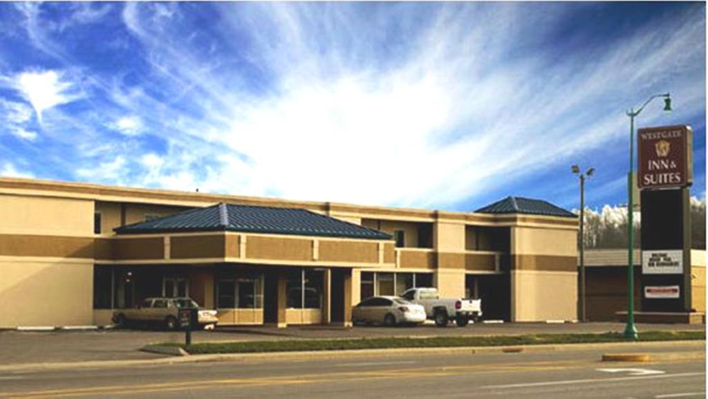 Westgate Inn And Suites Clarksville Exterior foto